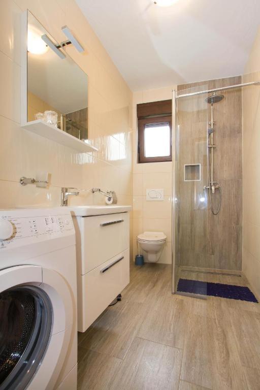 Villa Patricija-Apartmani Poreč Eksteriør bilde